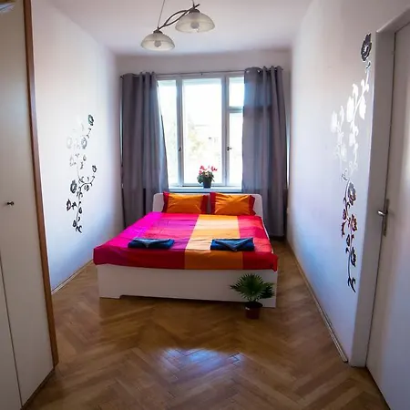 Florana Apartment *